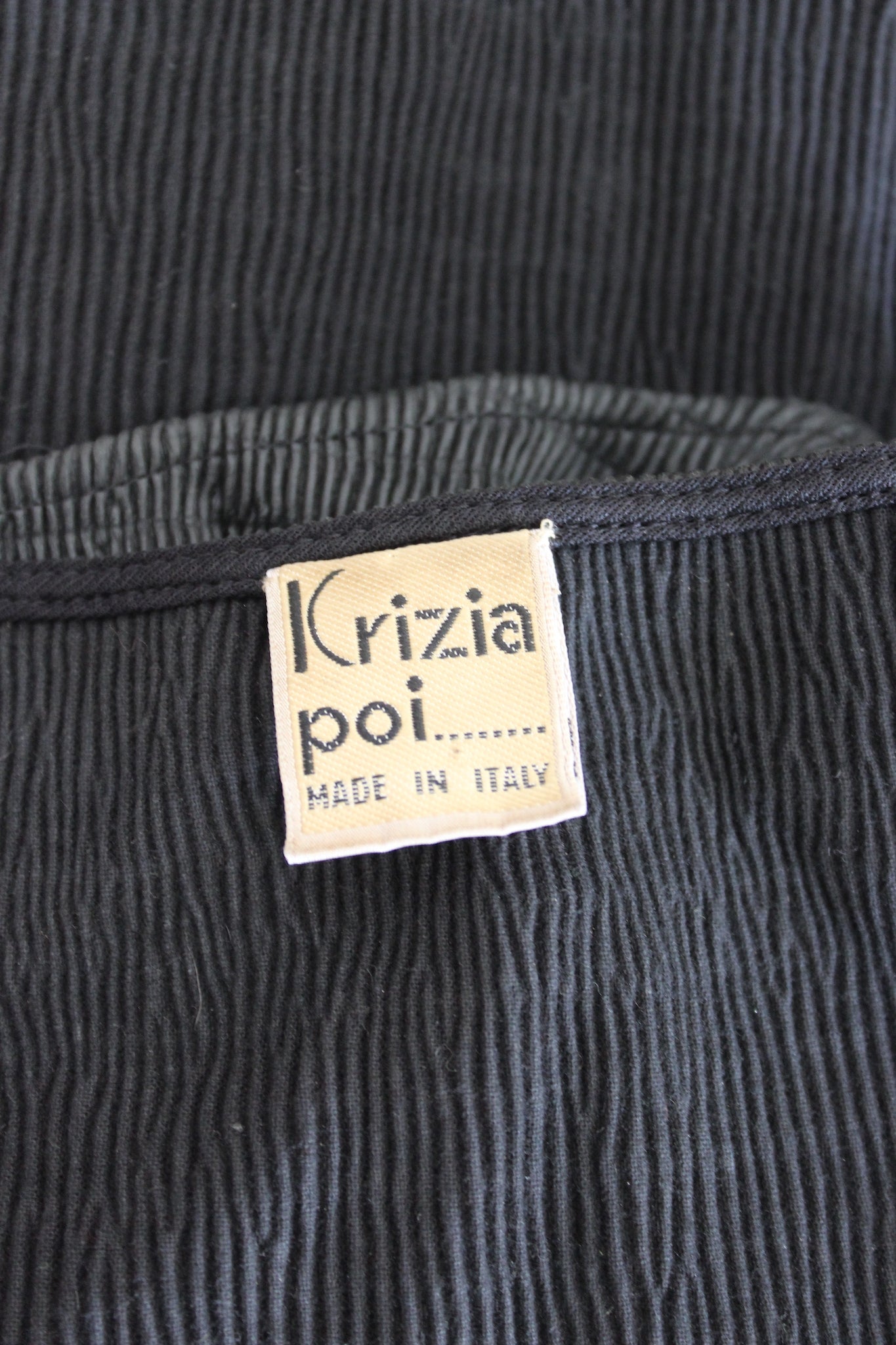 Krizia Black Faux Leather Pleated Vintage Short Top 80s