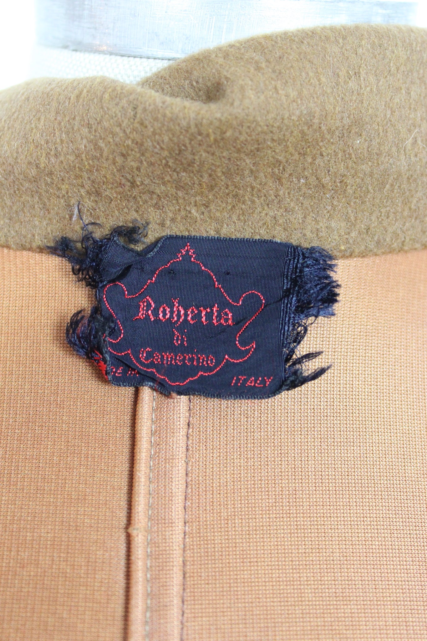 Roberta di Camerino Brown Cashmere Vintage Cape 80s